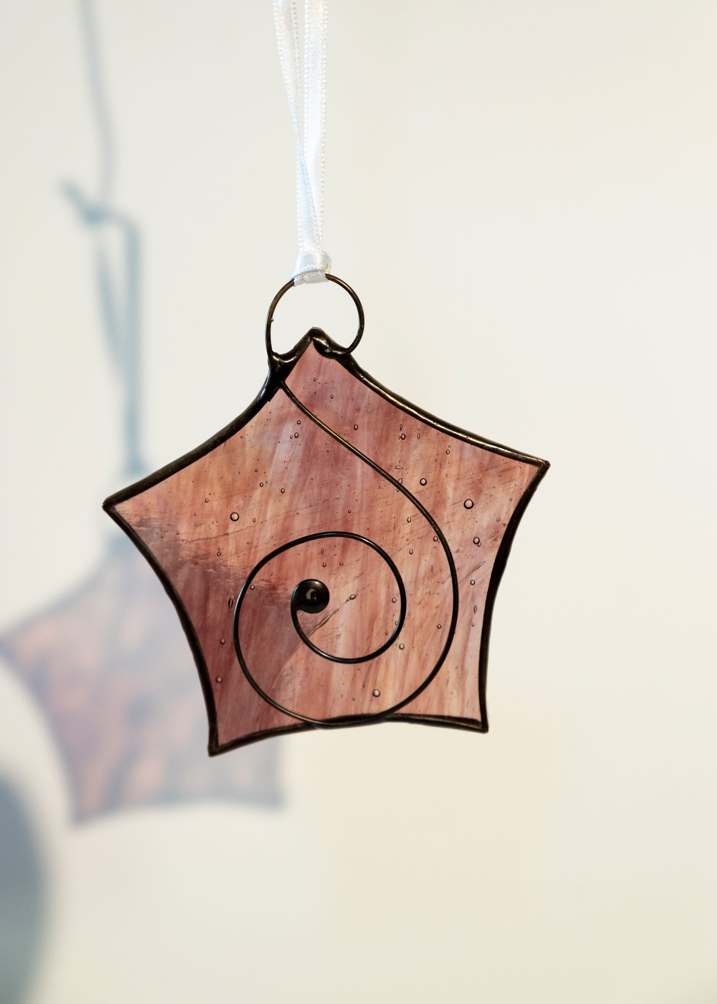 Hanging Glass Star - pink