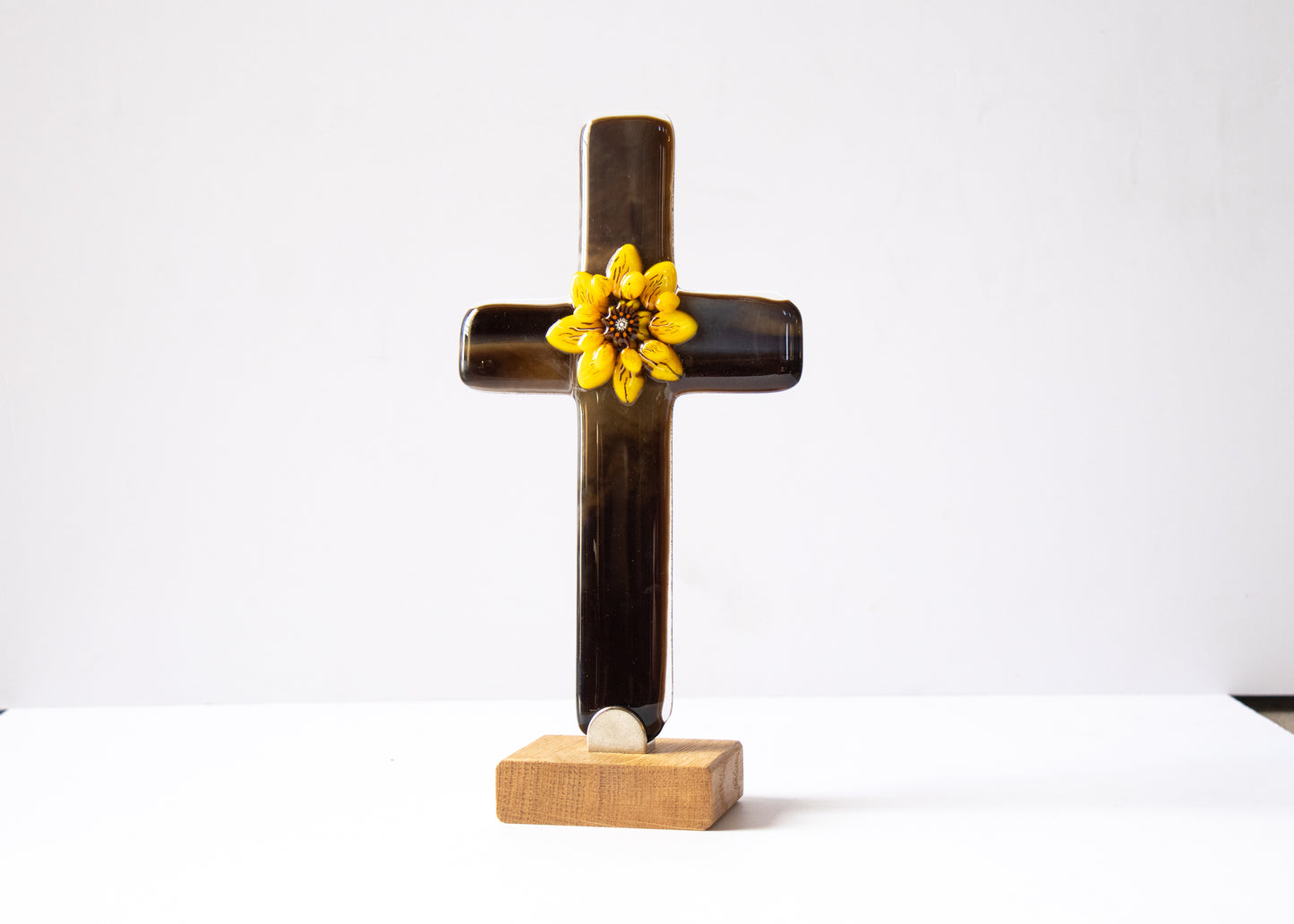 Standing Cross - large